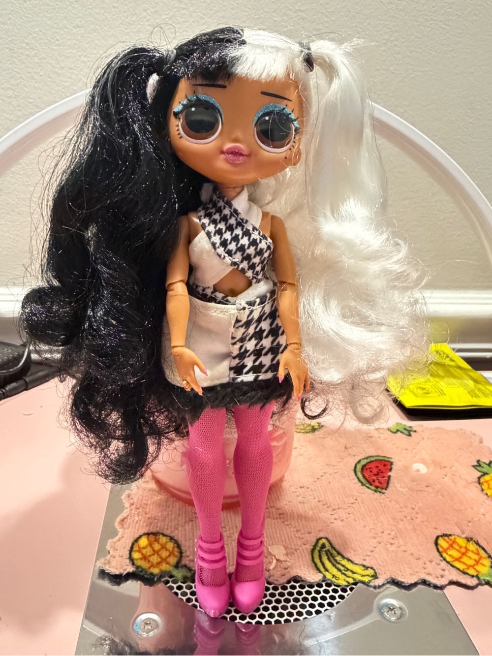 L.O.L. Surprise! Two-Tone Black & White Hair Doll with Pink Outfit